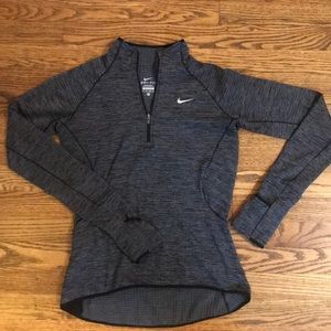 Nike thermal pull over